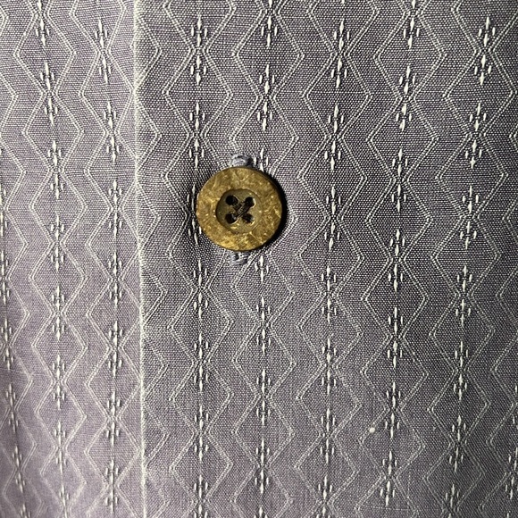 Tommy Bahama Button Down Short Sleeve Camp Shirt Sz Medium Plum - Picture 3 of 11